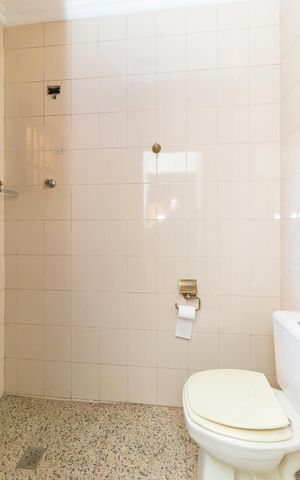 Casa à venda com 200m², 4 quartos e 3 vagasBanheiro Social 2