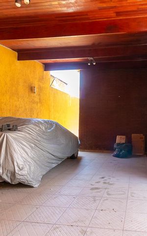Casa à venda com 200m², 4 quartos e 3 vagasGaragem