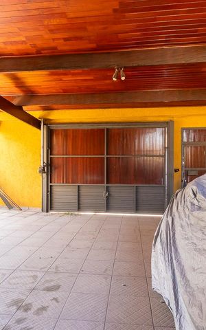 Casa à venda com 200m², 4 quartos e 3 vagasGaragem