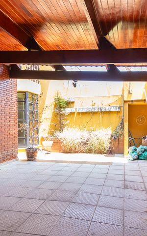 Casa à venda com 200m², 4 quartos e 3 vagasGaragem
