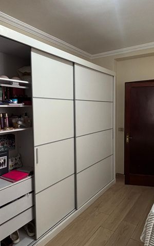 Casa à venda com 220m², 4 quartos e 3 vagas Casa à venda com 220m², 4 quartos e 3 vagasSuite 1