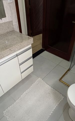 Casa à venda com 220m², 4 quartos e 3 vagas Casa à venda com 220m², 4 quartos e 3 vagasBanheiro da Suíte 1