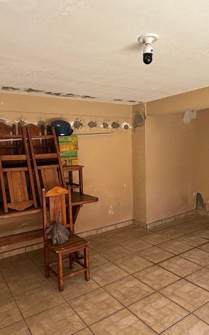 Casa à venda com 220m², 4 quartos e 3 vagas Casa à venda com 220m², 4 quartos e 3 vagasQuintal