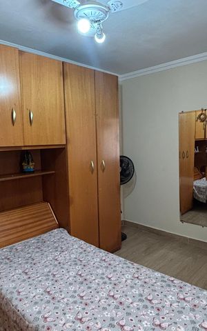 Casa à venda com 220m², 4 quartos e 3 vagas Casa à venda com 220m², 4 quartos e 3 vagasQuarto