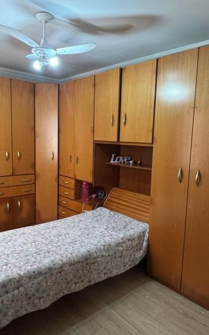 Casa à venda com 220m², 4 quartos e 3 vagas Casa à venda com 220m², 4 quartos e 3 vagasQuarto