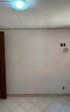 Casa à venda com 220m², 4 quartos e 3 vagas Casa à venda com 220m², 4 quartos e 3 vagasPorão - Suite