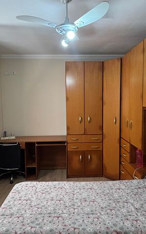 Casa à venda com 220m², 4 quartos e 3 vagas Casa à venda com 220m², 4 quartos e 3 vagasQuarto