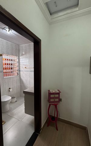 Casa à venda com 220m², 4 quartos e 3 vagas Casa à venda com 220m², 4 quartos e 3 vagasSuite 1