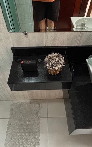 Casa à venda com 220m², 4 quartos e 3 vagas Casa à venda com 220m², 4 quartos e 3 vagasBanheiro