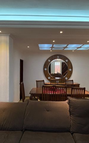 Casa à venda com 220m², 4 quartos e 3 vagas Casa à venda com 220m², 4 quartos e 3 vagasSala - Sala de Jantar
