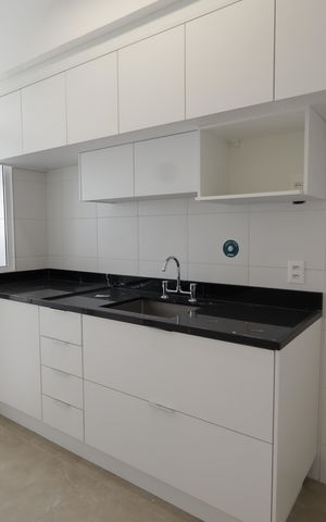 Apartamento para alugar com 86m², 2 quartos e 2 vagasCozinha