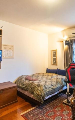 Casa à venda com 390m², 4 quartos e 2 vagasQuarto 1