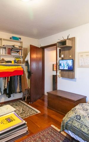 Casa à venda com 390m², 4 quartos e 2 vagasQuarto 1