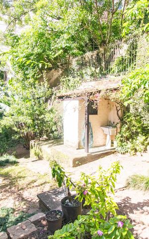 Casa à venda com 390m², 4 quartos e 2 vagasQuintal