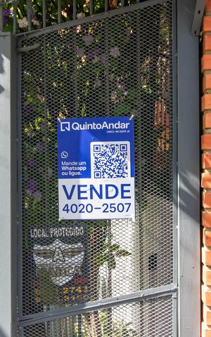 Casa à venda com 390m², 4 quartos e 2 vagasPlaca