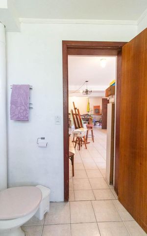 Casa à venda com 390m², 4 quartos e 2 vagasBanheiro4