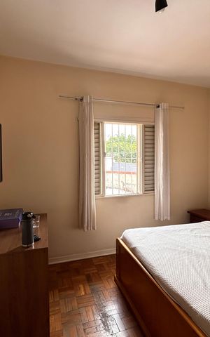 Casa à venda com 253m², 4 quartos e 5 vagas Casa à venda com 253m², 4 quartos e 5 vagasQuarto 2