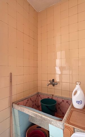 Casa à venda com 253m², 4 quartos e 5 vagas Casa à venda com 253m², 4 quartos e 5 vagasÁrea de Serviço
