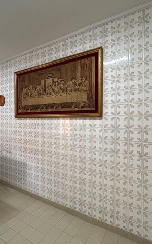 Casa à venda com 253m², 4 quartos e 5 vagas Casa à venda com 253m², 4 quartos e 5 vagasCopa