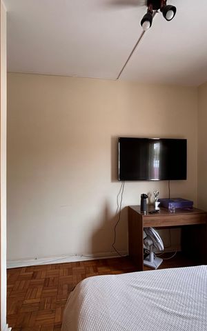 Casa à venda com 253m², 4 quartos e 5 vagas Casa à venda com 253m², 4 quartos e 5 vagasQuarto 2