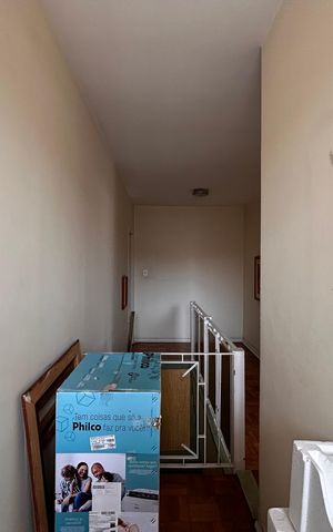 Casa à venda com 253m², 4 quartos e 5 vagas Casa à venda com 253m², 4 quartos e 5 vagasQuarto de Serviço 2
