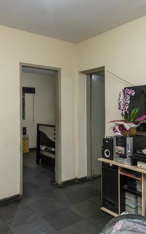 Casa à venda com 241m², 3 quartos e 1 vaga Casa à venda com 241m², 3 quartos e 1 vagaSala
