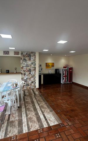 Casa à venda com 148m², 3 quartos e 2 vagas Casa à venda com 148m², 3 quartos e 2 vagasVaranda gourmet