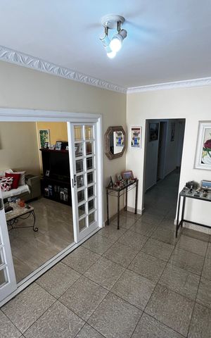 Casa à venda com 148m², 3 quartos e 2 vagas Casa à venda com 148m², 3 quartos e 2 vagasSala