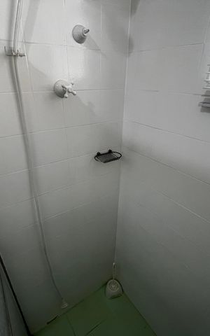 Casa à venda com 148m², 3 quartos e 2 vagas Casa à venda com 148m², 3 quartos e 2 vagasBanheiro