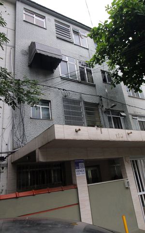 Apartamento à venda com 105m², 3 quartos e sem vagaFachada e portaria