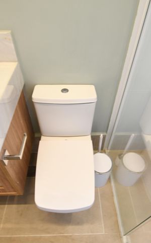 Casa de condomínio à venda com 280m², 3 quartos e 2 vagasBanheiro 2 - Suíte