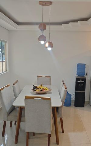 Casa de condomínio à venda com 210m², 3 quartos e 4 vagas Casa de condomínio à venda com 210m², 3 quartos e 4 vagasSala