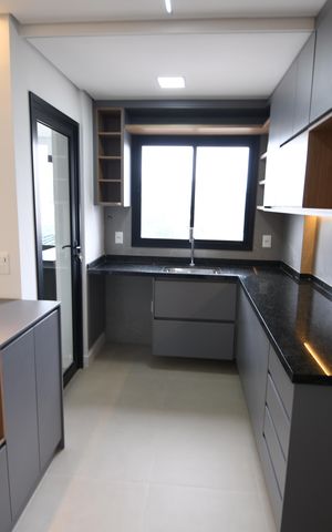 Apartamento para alugar com 105m², 3 quartos e 2 vagasCozinha