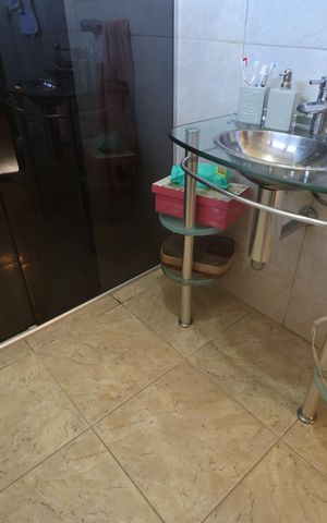 Casa à venda com 170m², 3 quartos e 5 vagasBanheiro da Suíte 1