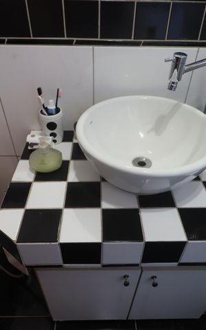 Casa à venda com 170m², 3 quartos e 5 vagasBanheiro da Suíte 2
