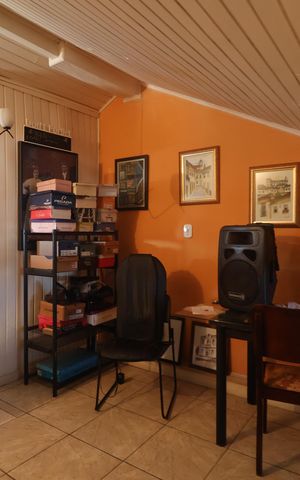 Casa à venda com 170m², 3 quartos e 5 vagasSótão