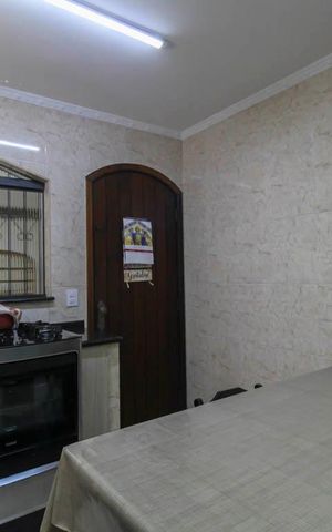 Casa à venda com 250m², 4 quartos e 5 vagas Casa à venda com 250m², 4 quartos e 5 vagasCozinha