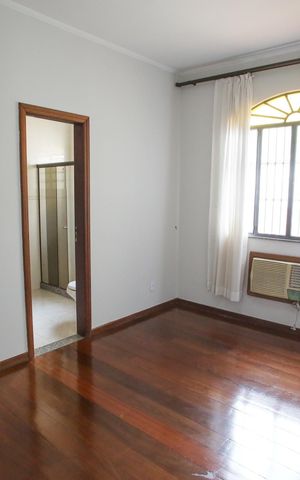 Casa à venda com 444m², 4 quartos e 6 vagasQuarto Suíte 2
