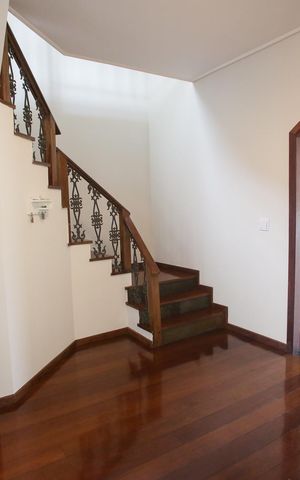 Casa à venda com 444m², 4 quartos e 6 vagasSala de Jantar