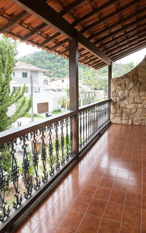 Casa à venda com 444m², 4 quartos e 6 vagasVaranda do Quarto 3