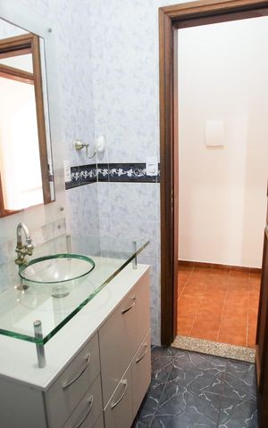 Casa à venda com 444m², 4 quartos e 6 vagasLavabo