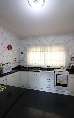 Apartamento à venda com 87m², 3 quartos e 2 vagasCozinha