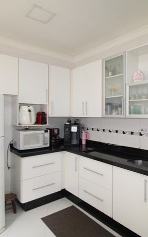 Casa para alugar com 520m², 4 quartos e 4 vagasCozinha