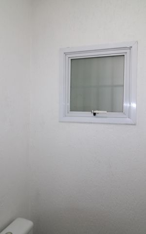 Casa para alugar com 520m², 4 quartos e 4 vagasBanheiro da Garagem