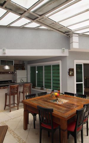 Casa para alugar com 520m², 4 quartos e 4 vagasChurrasqueira