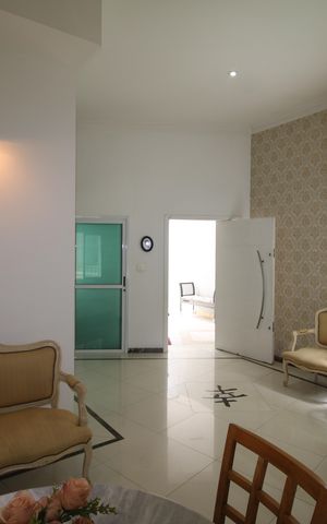 Casa para alugar com 520m², 4 quartos e 4 vagasSala