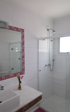 Casa para alugar com 520m², 4 quartos e 4 vagasBanheiro da Suíte 2