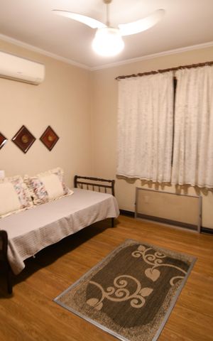 Casa à venda com 290m², 5 quartos e 4 vagasSuíte 2