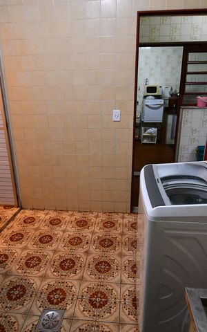 Casa à venda com 290m², 5 quartos e 4 vagasÁrea de Serviço