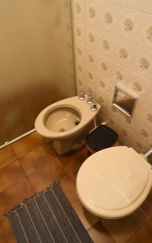 Casa à venda com 290m², 5 quartos e 4 vagasBanheiro